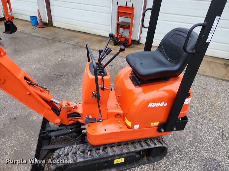 image for item LJ9509 Kubota K008-3 mini excavator
