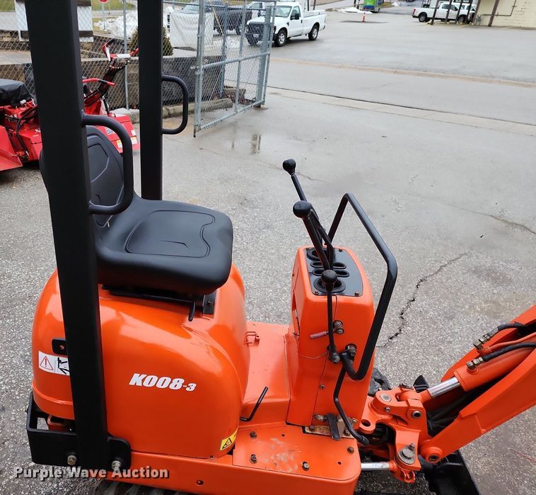 image for item LJ9509 Kubota K008-3 mini excavator
