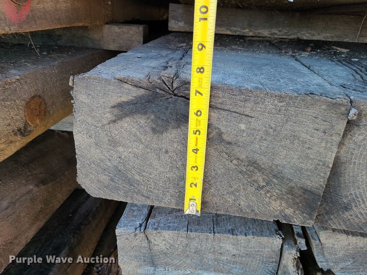 image for item LJ9512 Approximately 70 crane mats