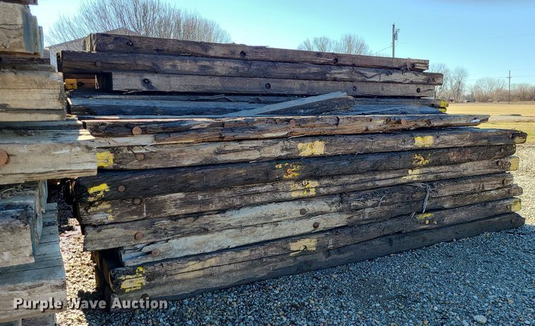 image for item LJ9514 Approximately 60 crane mats