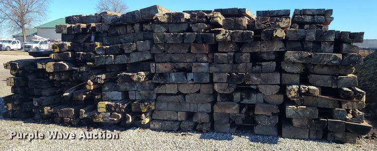 image for item LJ9514 Approximately 60 crane mats