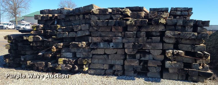 image for item LJ9514 Approximately 60 crane mats