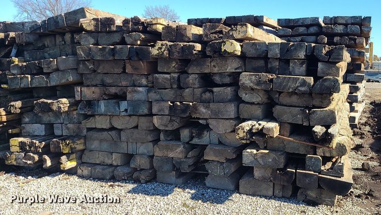 image for item LJ9514 Approximately 60 crane mats