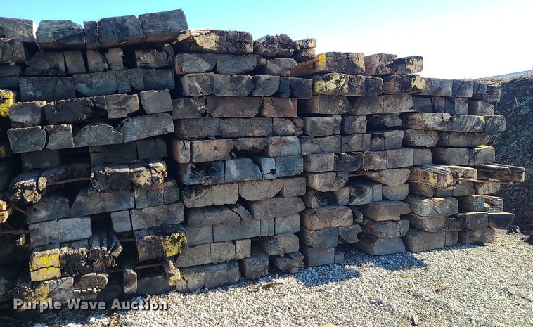 image for item LJ9514 Approximately 60 crane mats