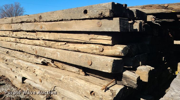 image for item LJ9514 Approximately 60 crane mats