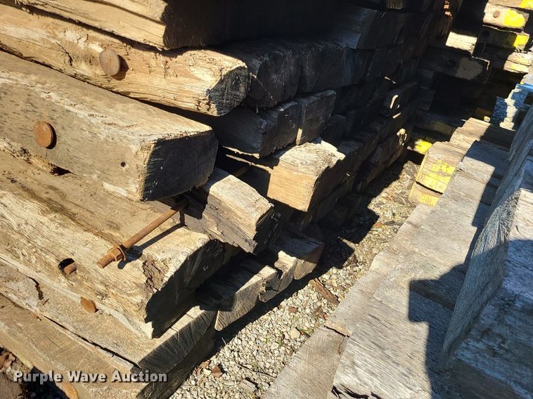 image for item LJ9514 Approximately 60 crane mats