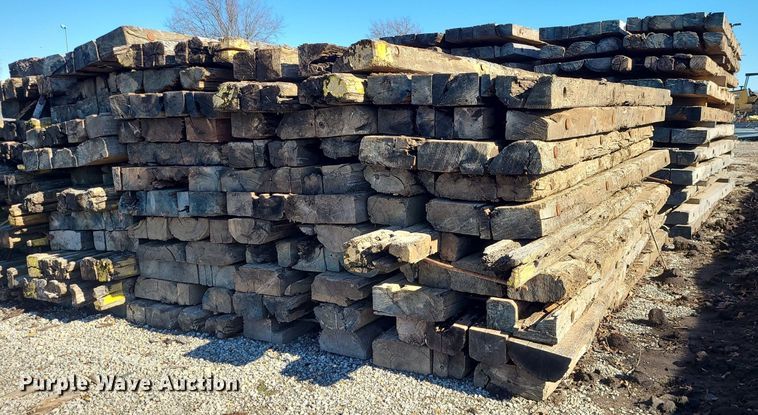 image for item LJ9514 Approximately 60 crane mats