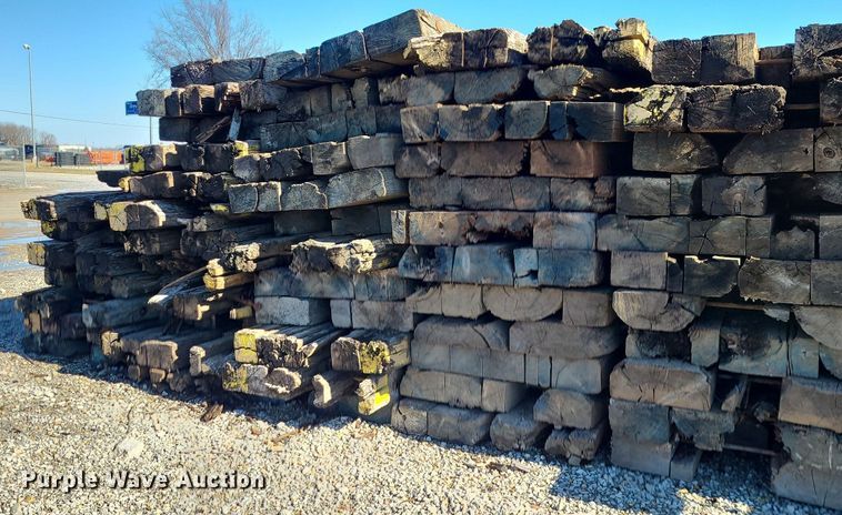 image for item LJ9514 Approximately 60 crane mats