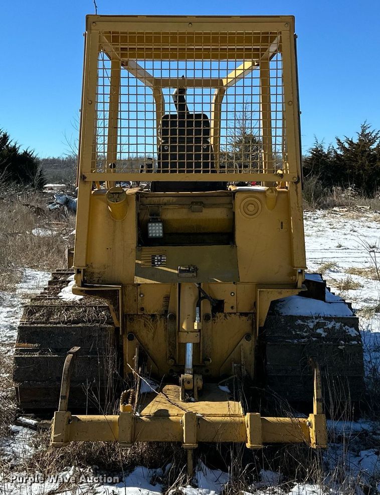 image for item LK9770 1992 Caterpillar  D4C LGP Series II dozer