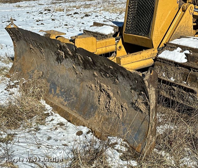 image for item LK9770 1992 Caterpillar  D4C LGP Series II dozer
