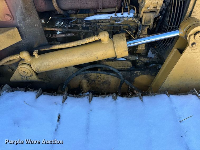 image for item LK9770 1992 Caterpillar  D4C LGP Series II dozer