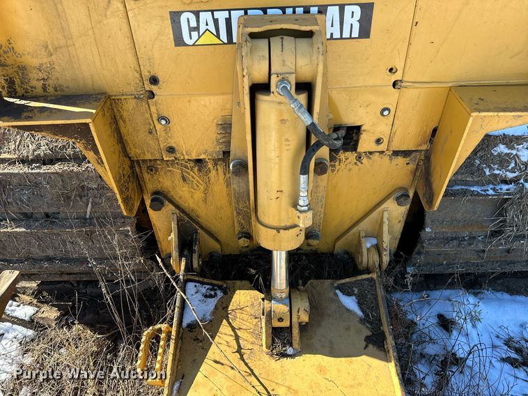 image for item LK9770 1992 Caterpillar  D4C LGP Series II dozer