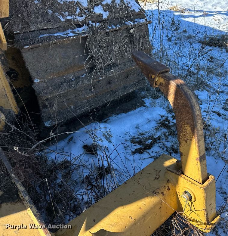 image for item LK9770 1992 Caterpillar  D4C LGP Series II dozer