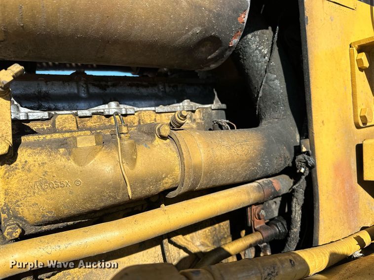 image for item LK9770 1992 Caterpillar  D4C LGP Series II dozer