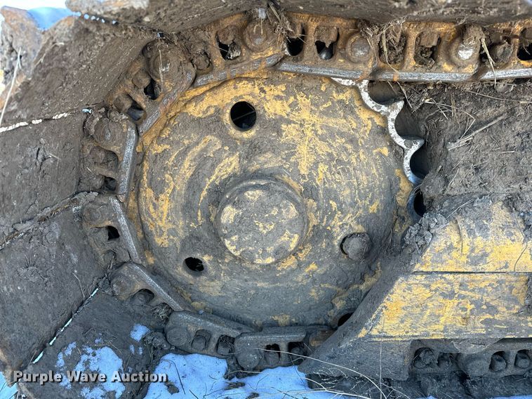 image for item LK9770 1992 Caterpillar  D4C LGP Series II dozer