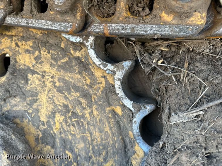 image for item LK9770 1992 Caterpillar  D4C LGP Series II dozer