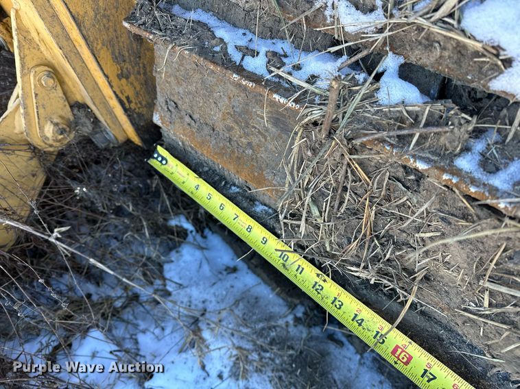 image for item LK9770 1992 Caterpillar  D4C LGP Series II dozer