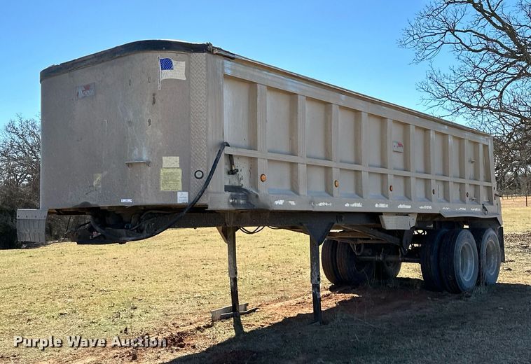 image for item LK9771 2003 Travis end dump trailer