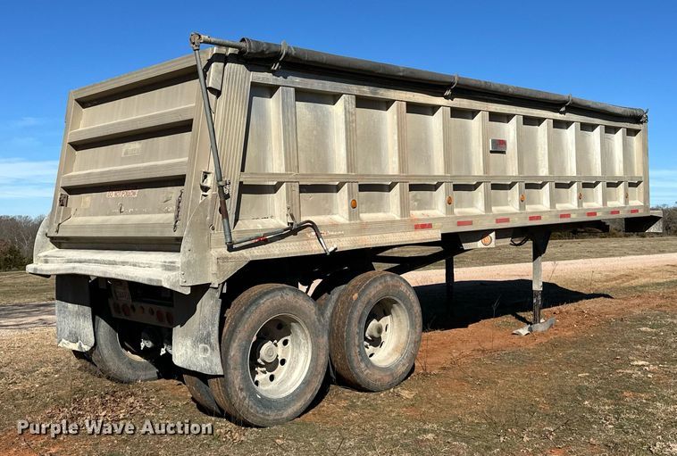 image for item LK9771 2003 Travis end dump trailer