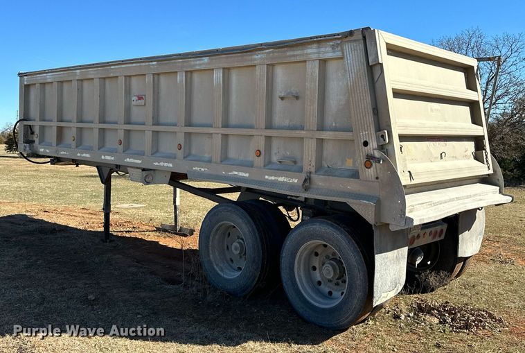 image for item LK9771 2003 Travis end dump trailer