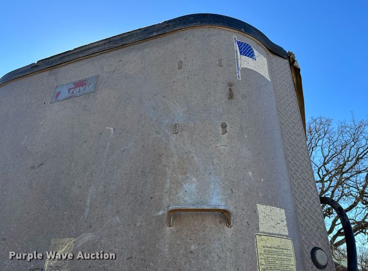 image for item LK9771 2003 Travis end dump trailer