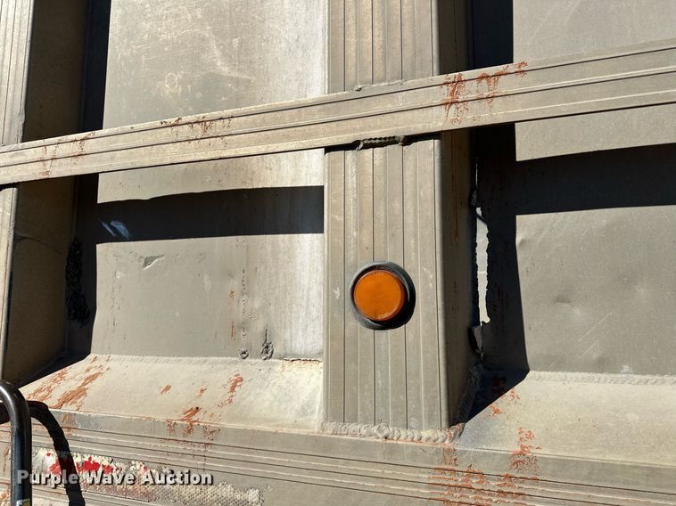 image for item LK9771 2003 Travis end dump trailer