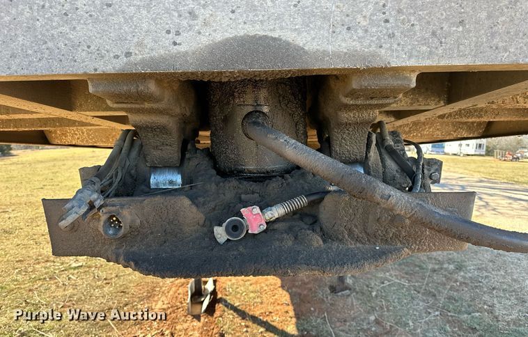 image for item LK9771 2003 Travis end dump trailer