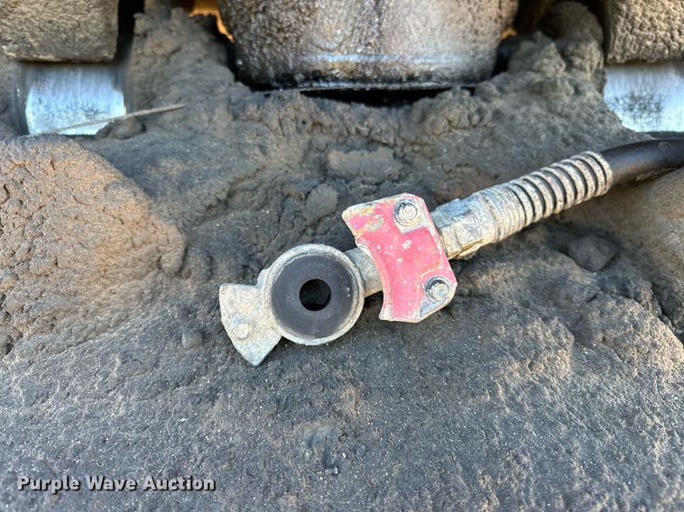 image for item LK9771 2003 Travis end dump trailer