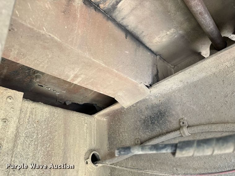 image for item LK9771 2003 Travis end dump trailer