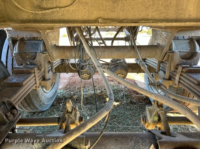 image for item LK9771 2003 Travis end dump trailer