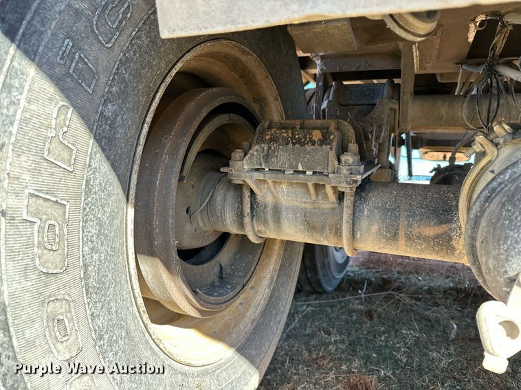 image for item LK9771 2003 Travis end dump trailer