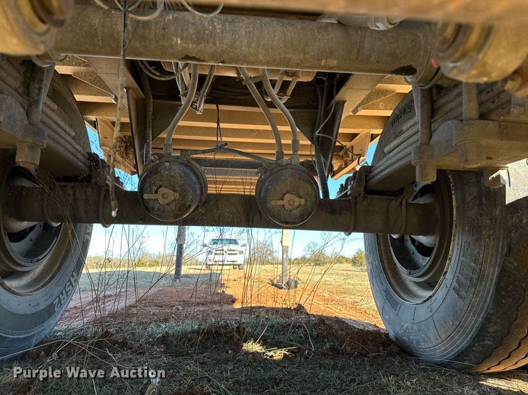 image for item LK9771 2003 Travis end dump trailer