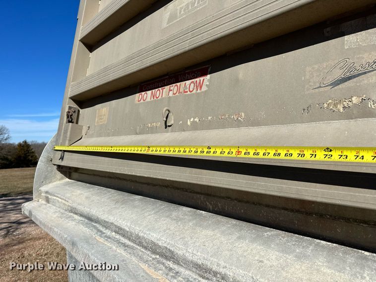 image for item LK9771 2003 Travis end dump trailer