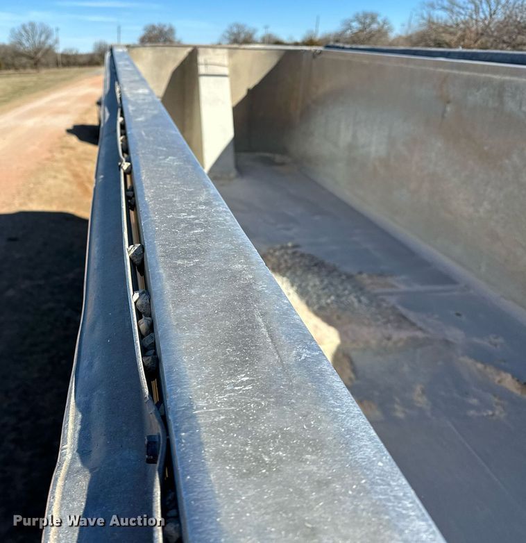 image for item LK9771 2003 Travis end dump trailer