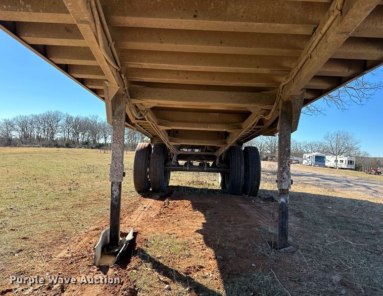 image for item LK9771 2003 Travis end dump trailer