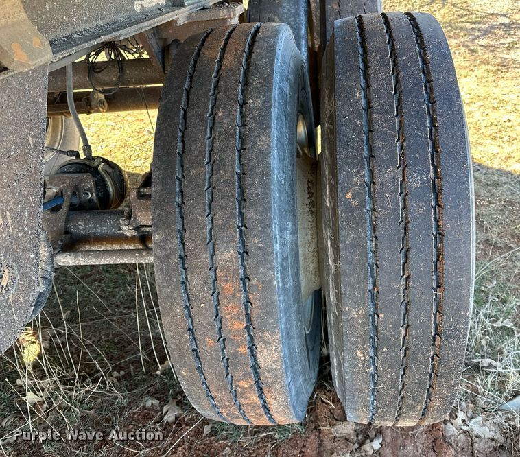 image for item LK9771 2003 Travis end dump trailer