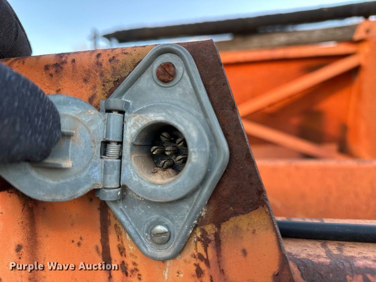 image for item LK9772 1985 Clement  bottom dump trailer