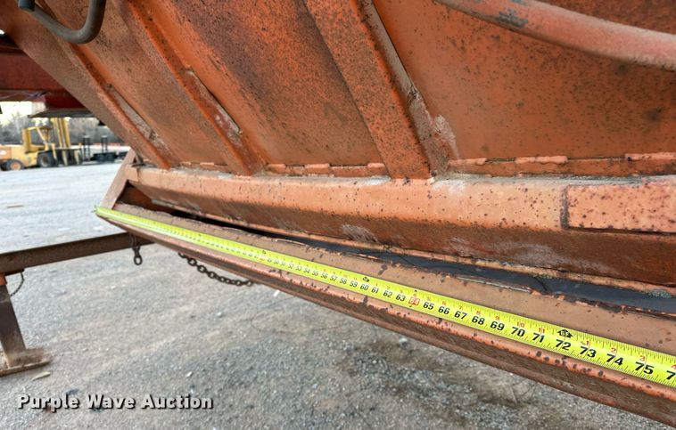 image for item LK9772 1985 Clement  bottom dump trailer