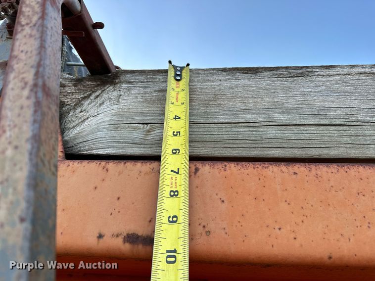 image for item LK9772 1985 Clement  bottom dump trailer