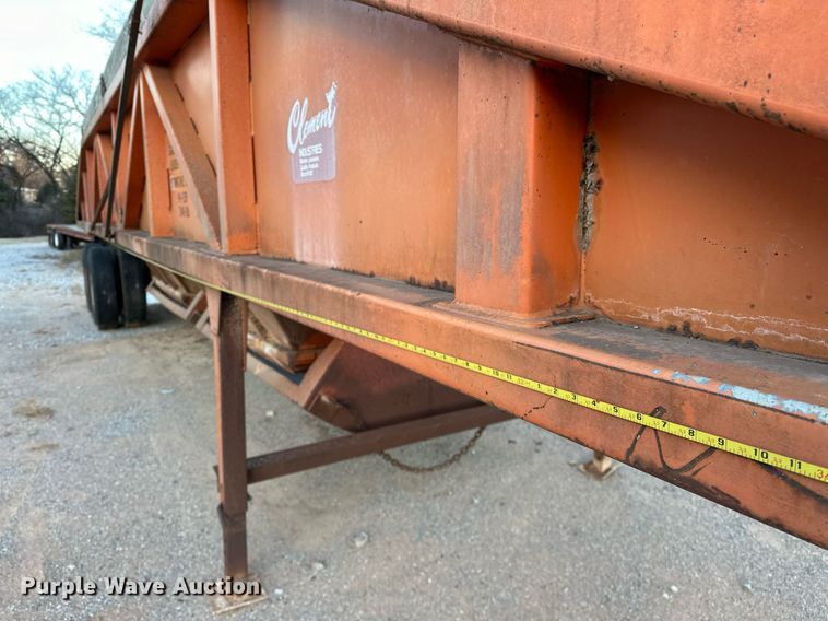 image for item LK9772 1985 Clement  bottom dump trailer
