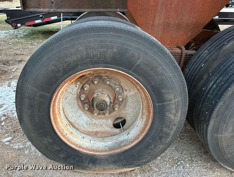 image for item LK9772 1985 Clement  bottom dump trailer