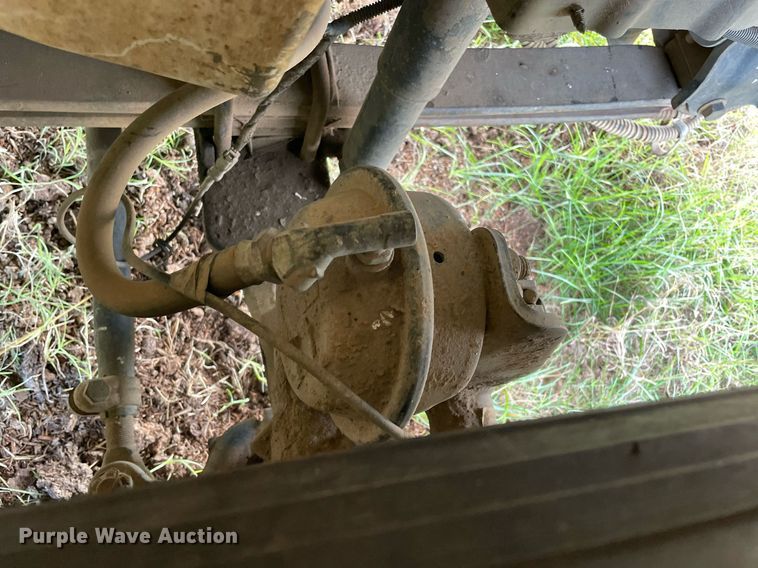 image for item LV9218 2006 International 4300 bucket truck