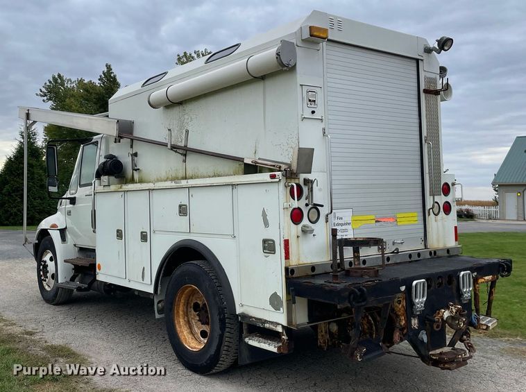 image for item LV9947 2007 International 4400  utility / service truck