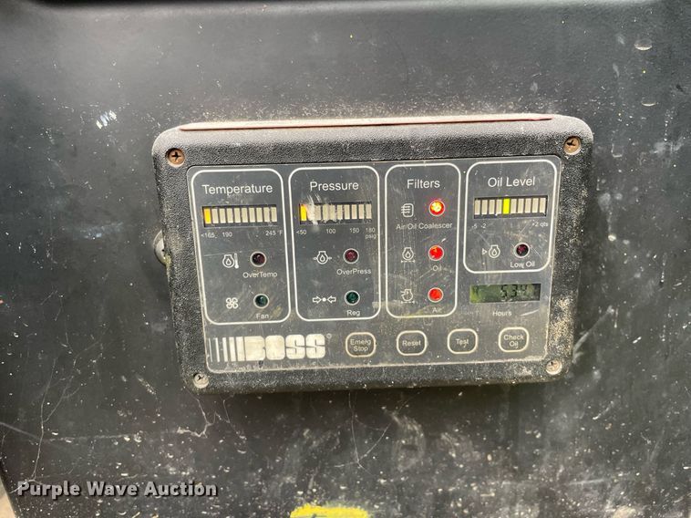 image for item LV9947 2007 International 4400  utility / service truck