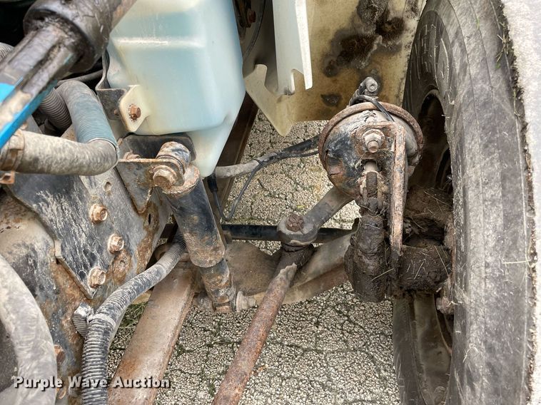 image for item LV9947 2007 International 4400  utility / service truck