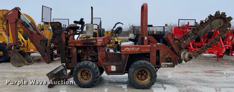 image for item LV9975 1986 Ditch Witch  4010DD trencher