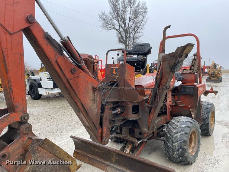 image for item LV9975 1986 Ditch Witch  4010DD trencher
