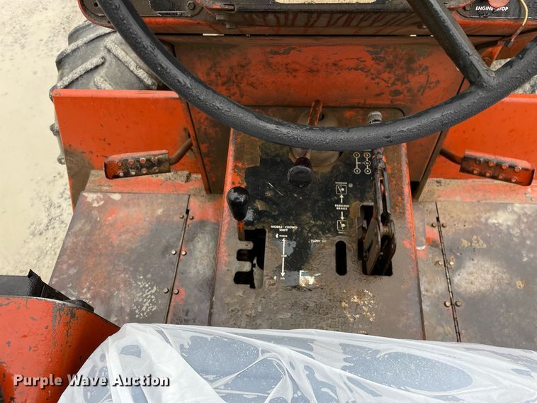 image for item LV9975 1986 Ditch Witch  4010DD trencher
