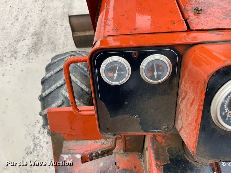 image for item LV9975 1986 Ditch Witch  4010DD trencher