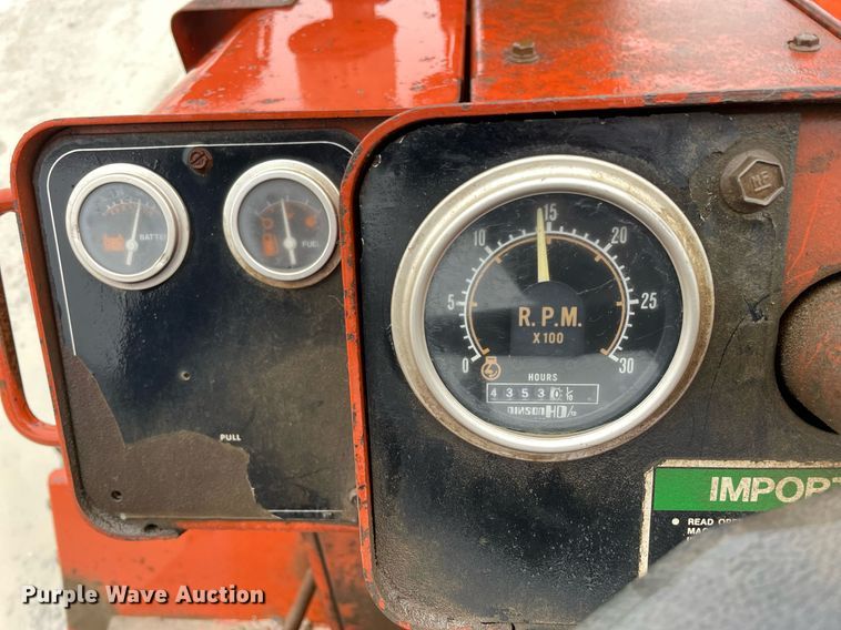 image for item LV9975 1986 Ditch Witch  4010DD trencher